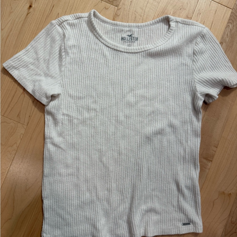 Hollister Cream Ribbed Knit Top